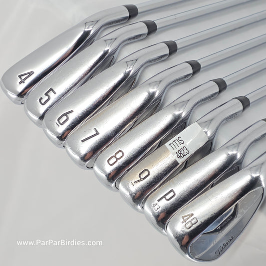 Titleist 2022 T200 Iron Set 4-PW, AW Stiff
